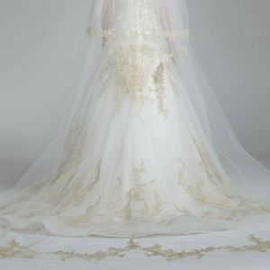 Oleg Cassini Two-Tiered Cathedral Veil